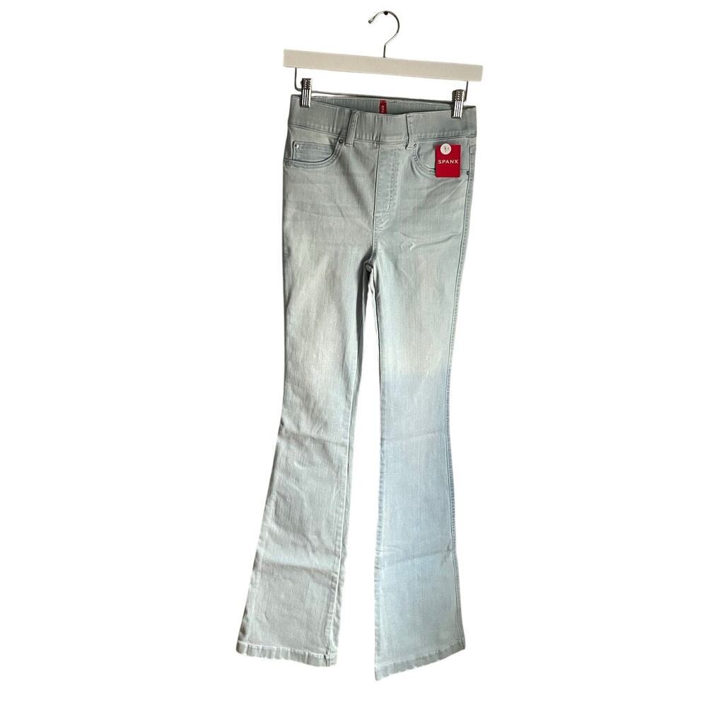 Spanx NWT Bootcut Light Wash Light blue Stretch Pull on Flare Jeans size XS Tall